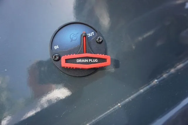 Slide: The Image of Ranger VS1665SC Includes Trailer 2025 - 19