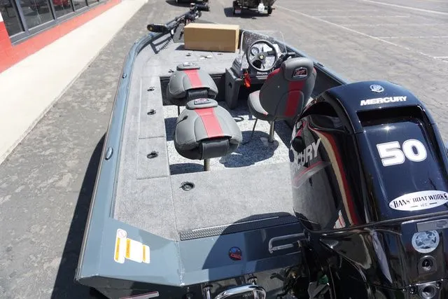 Slide: The Image of Ranger VS1665SC Includes Trailer 2025 - 21