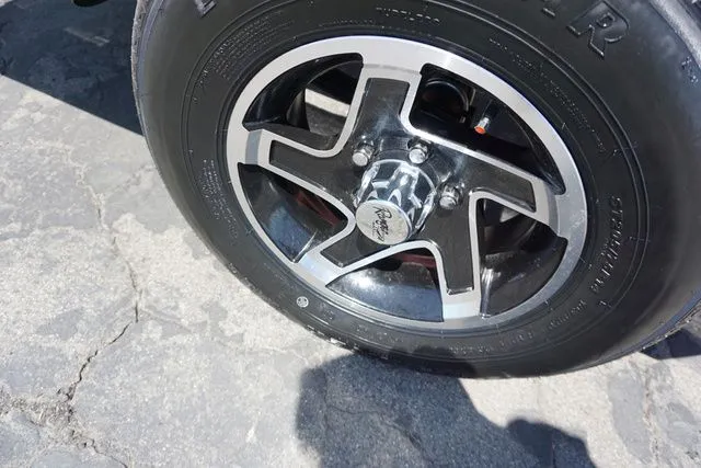 Slide: The Image of Ranger VS1665SC Includes Trailer 2025 - 25