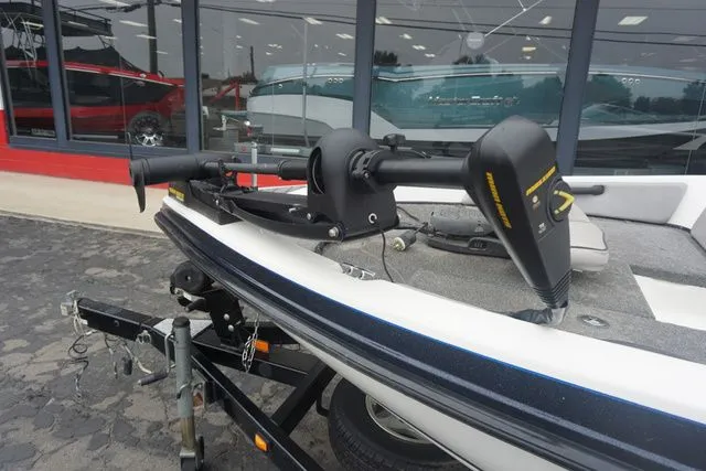 Slide: The Image of Stratos 200 FS 2005 - 7