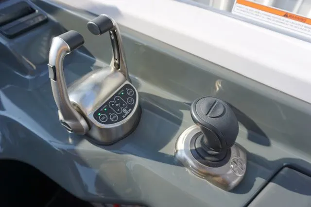 Slide: The Image of Aviara AV32 2025 - 44