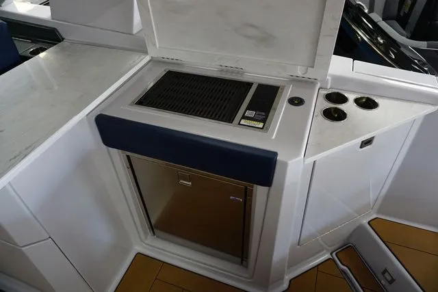 Slide: The Image of Aviara AV32 2025 - 85