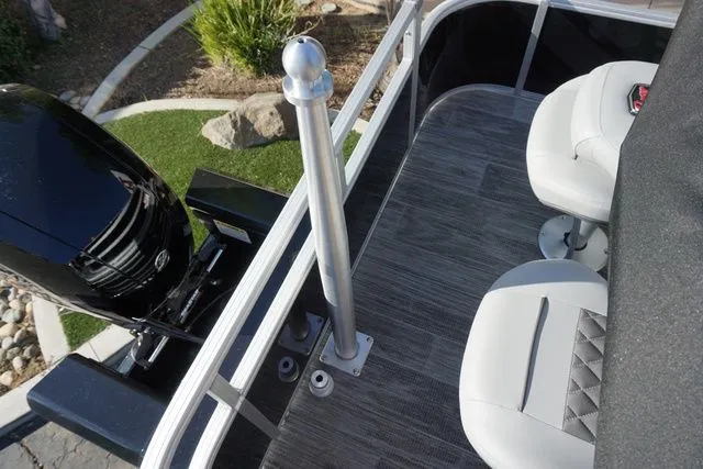 Slide: The Image of Ranger 223FC 2025 - 18