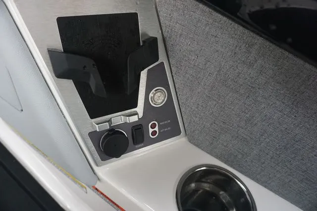 Slide: The Image of MasterCraft XStar 25 - Factory Demo 2026 - 20