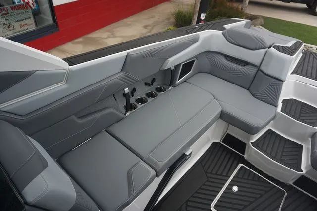 Slide: The Image of MasterCraft XStar 25 - Factory Demo 2026 - 25