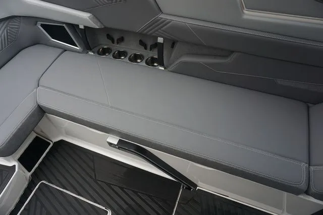 Slide: The Image of MasterCraft XStar 25 - Factory Demo 2026 - 37