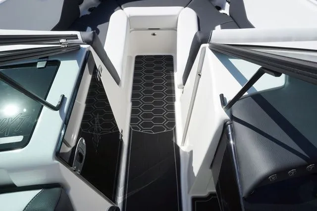 Slide: The Image of MasterCraft NXT22 - ICON PACKAGE - 3K Rebate Eligible 2025 - 17