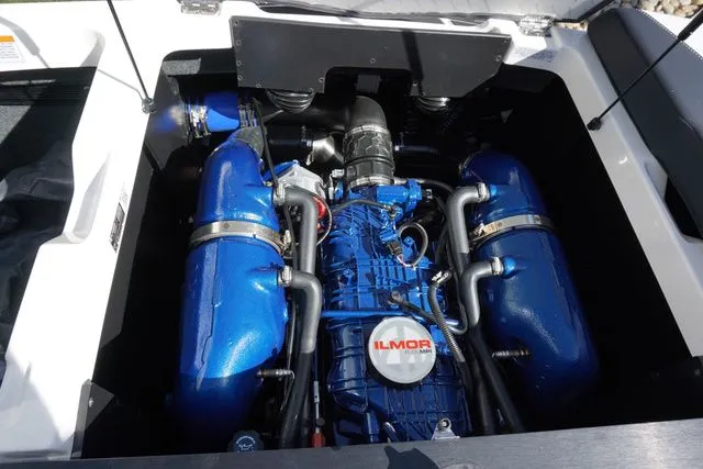 Slide: The Image of MasterCraft NXT22 - ICON PACKAGE - 3K Rebate Eligible 2025 - 34