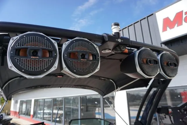 Slide: The Image of MasterCraft X24 Supercharged 6.2L - 9K Rebate Eligible 2025 - 34