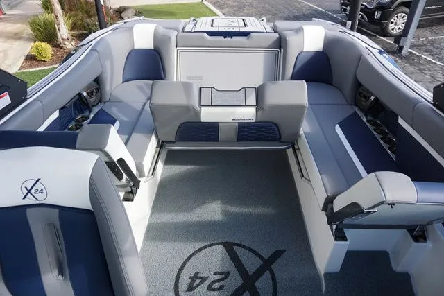 Slide: The Image of MasterCraft X24 Supercharged 6.2L - 9K Rebate Eligible 2025 - 40