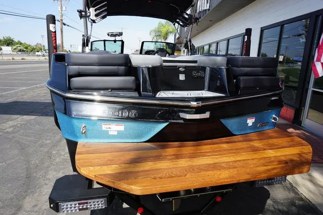 Slide: The Image of MasterCraft XT24 - Closeout 2024 - 16