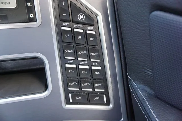 Slide: The Image of MasterCraft XT24 - Closeout 2024 - 43