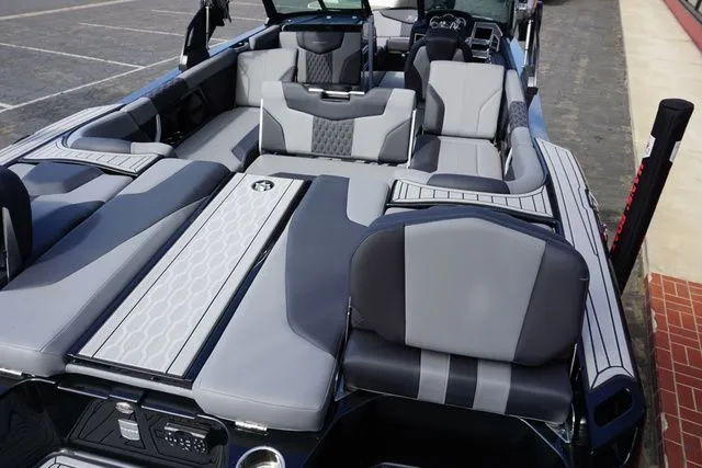 Slide: The Image of MasterCraft XT24 - Closeout 2024 - 50