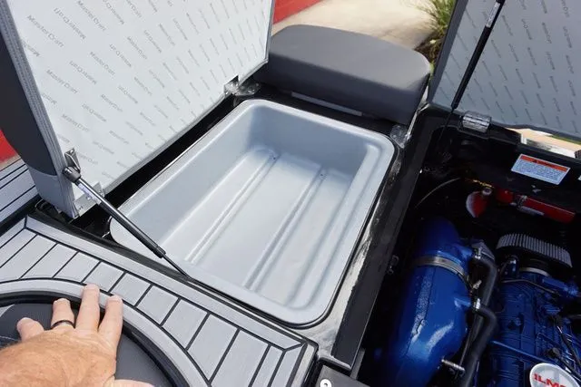 Slide: The Image of MasterCraft XT24 - Closeout 2024 - 53