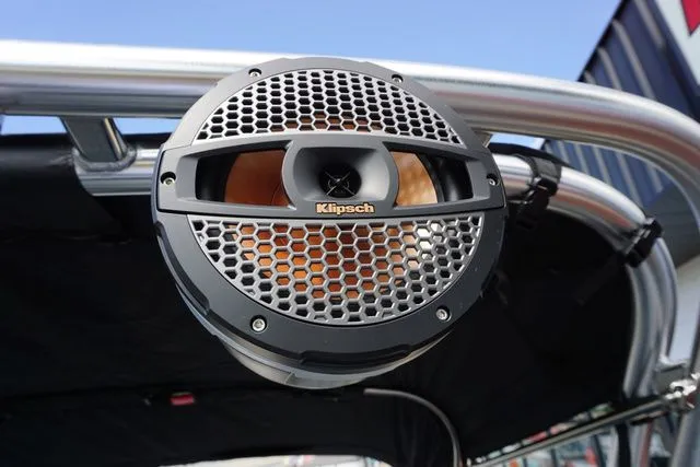 Slide: The Image of MasterCraft XT24 - Closeout 2024 - 55