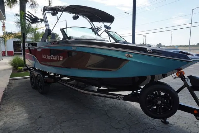 Slide: The Image of MasterCraft XT24 - Closeout 2024 - 56