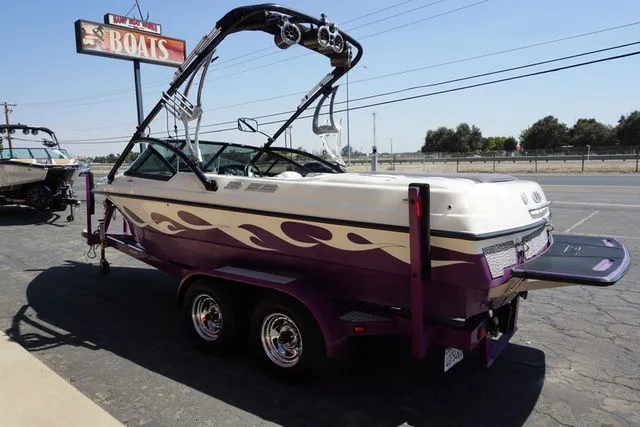 Slide: The Image of MB Sports B-52 2005 - 10