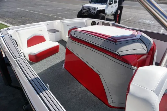 Slide: The Image of MasterCraft ProStar 2023 - 13