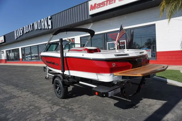 Slide: The Image of MasterCraft ProStar 2023 - 5