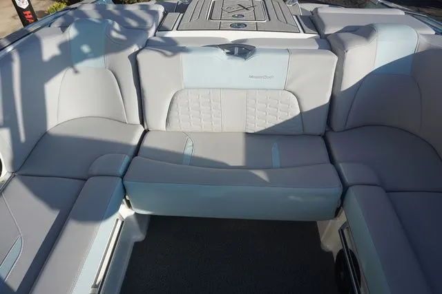 Slide: The Image of MasterCraft X24 2022 - 33