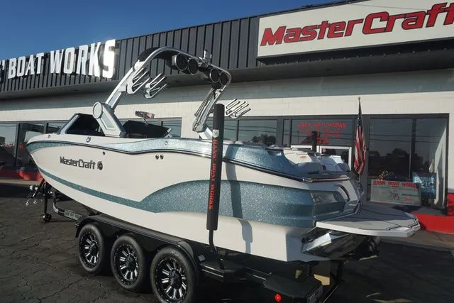 Slide: The Image of MasterCraft X24 2022 - 4