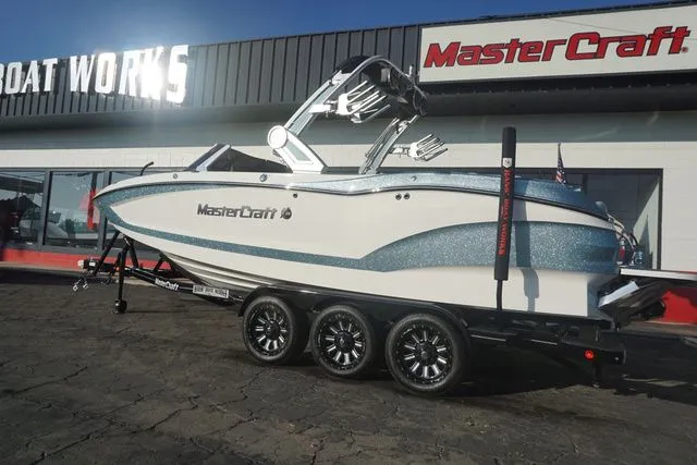Slide: The Image of MasterCraft X24 2022 - 6