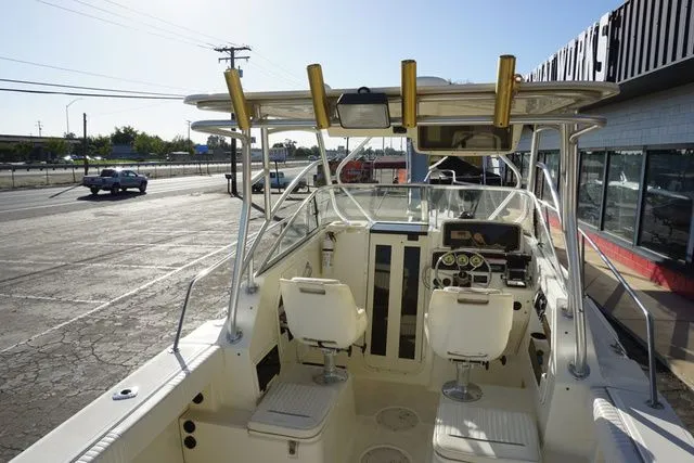 Slide: The Image of Boston Whaler 23 Conquest 2000 - 10