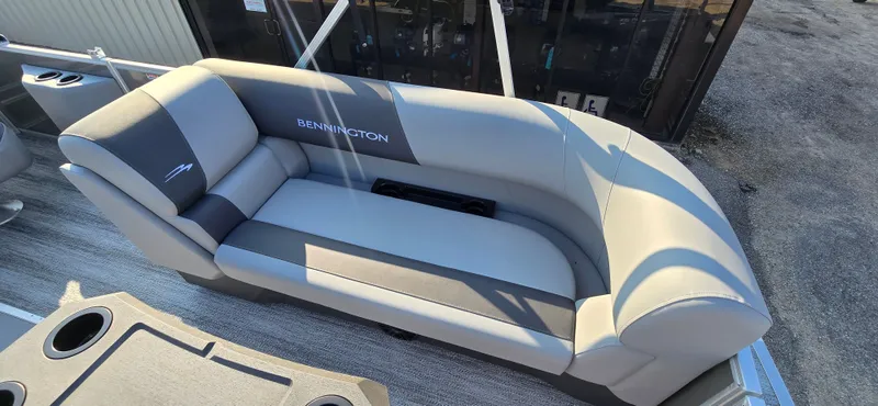 Slide: The Image of Bennington 22SSBSF 2026 - 35