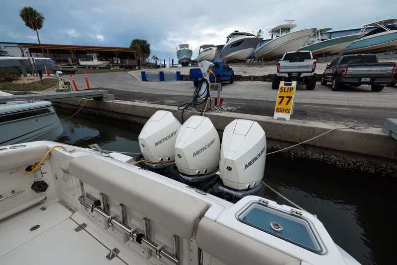 Slide: The Image of Boston Whaler 350 Realm 2023 - 26