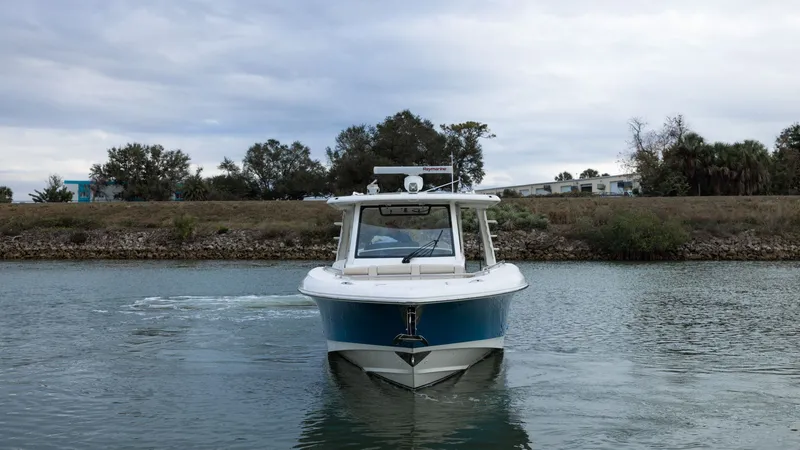 Slide: The Image of Boston Whaler 350 Realm 2023 - 5