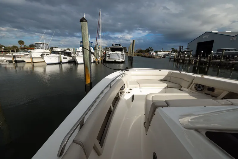Slide: The Image of Boston Whaler 350 Realm 2023 - 50