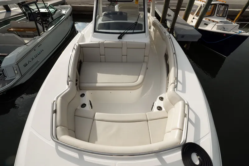 Slide: The Image of Boston Whaler 350 Realm 2023 - 53