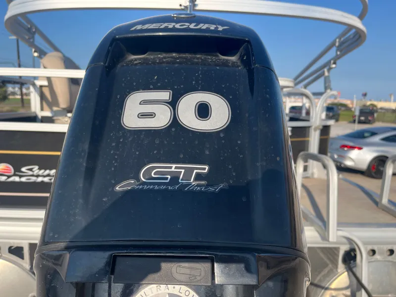 Slide: The Image of Sun Tracker Bass Buggy 18 DLX 2020 - 12