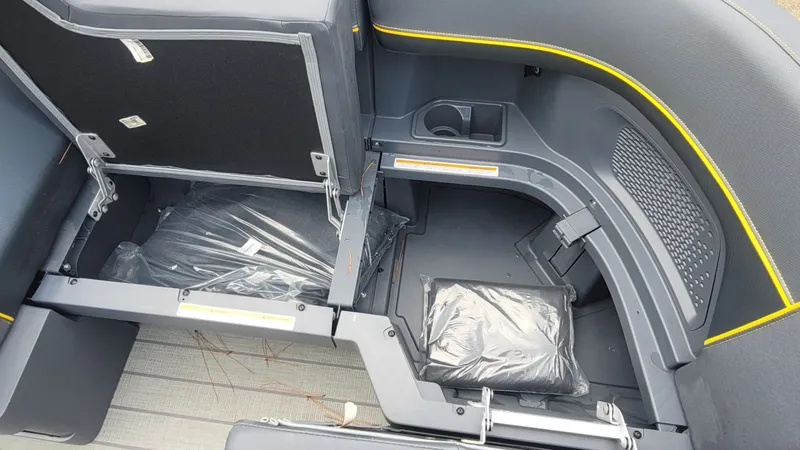 Slide: The Image of Manitou EXPLORE 22 MAX SWITCHBACK 2025 - 19