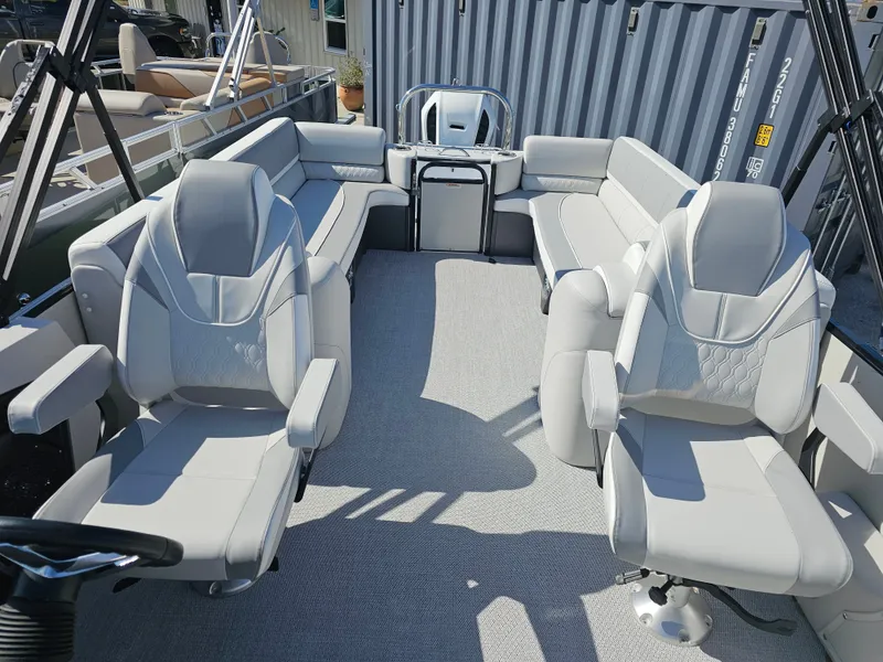 Slide: The Image of Luxurious interior of Avalon Catalina 2585 Quad Lounger 2026. - 19