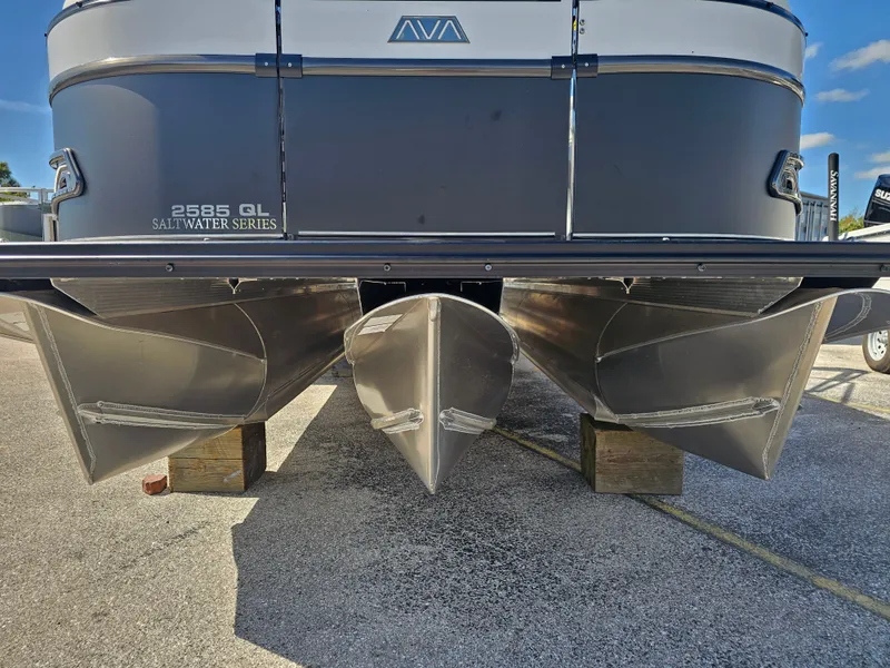 Slide: The Image of 2026 Avalon Catalina 2585 Quad Lounger Pontoon, underside view. - 9
