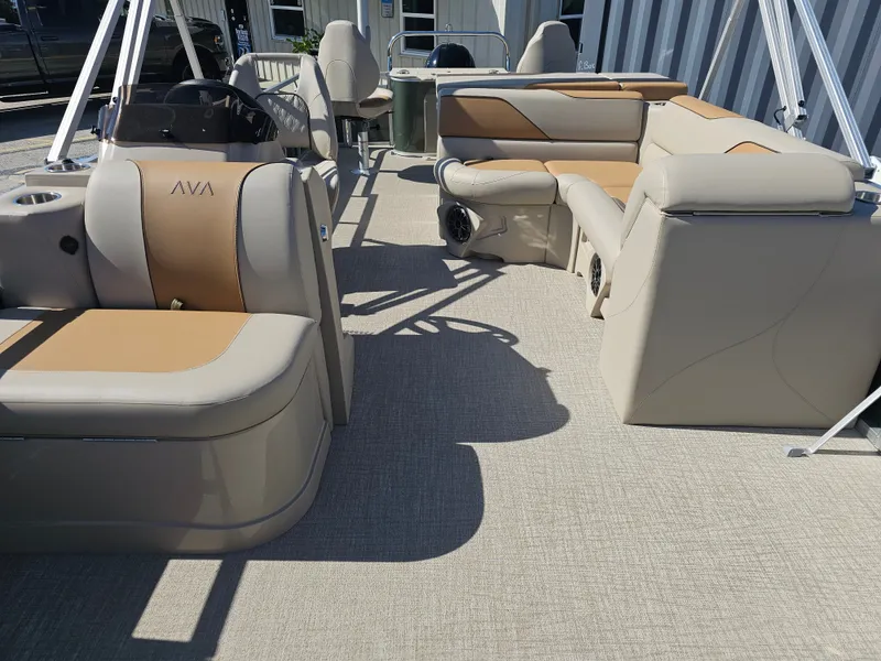 Slide: The Image of Interior of Avalon Luxury Pontoons VENTURE 85, 2026 model. - 11