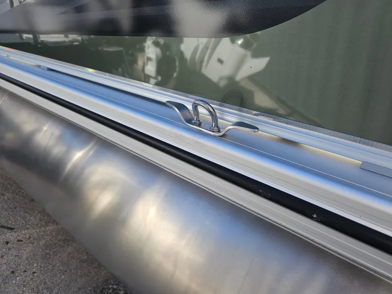 Slide: The Image of Close-up of 2026 Avalon Venture 85 Rear Fish Tritoon. - 30