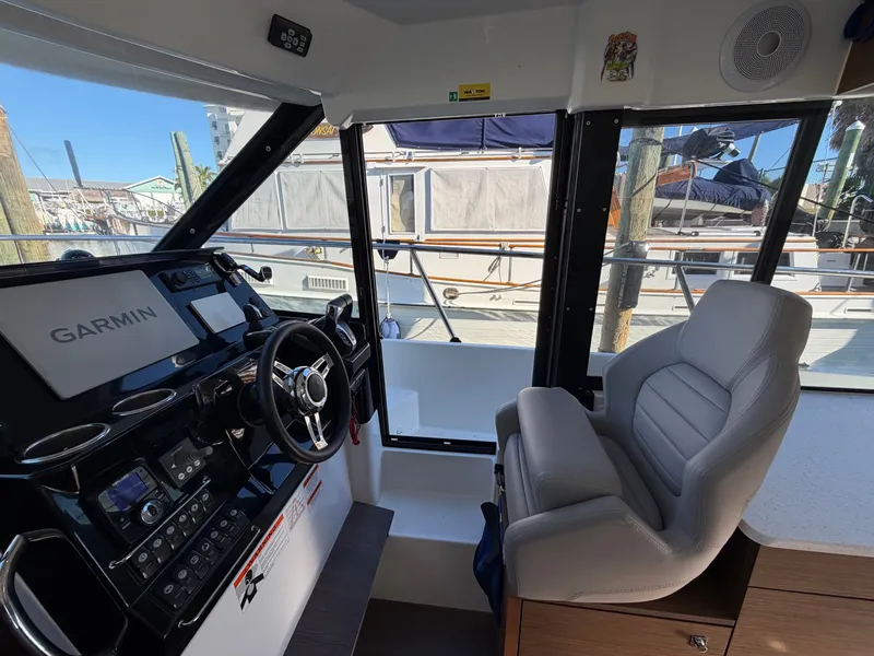 Slide: The Image of Jeanneau NC 1095 Fly 2023 - 11