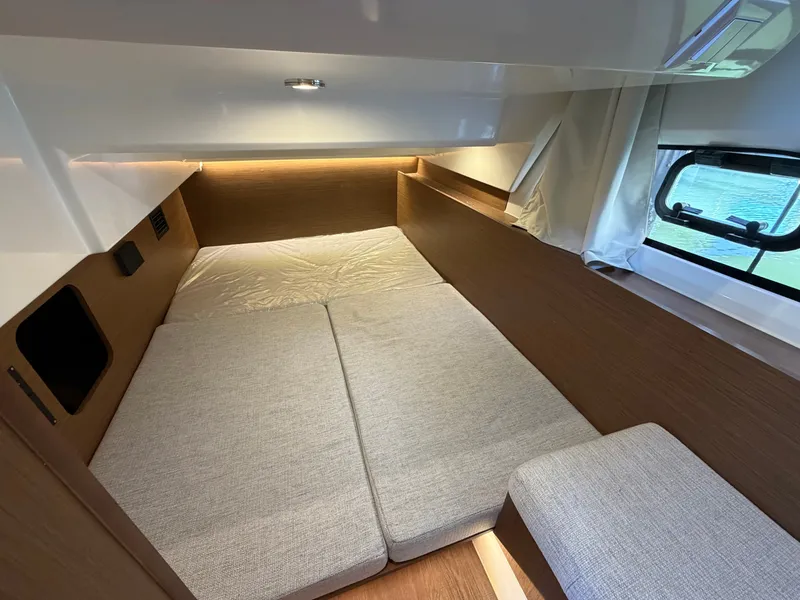 Slide: The Image of Jeanneau NC 1095 Fly 2023 - 14