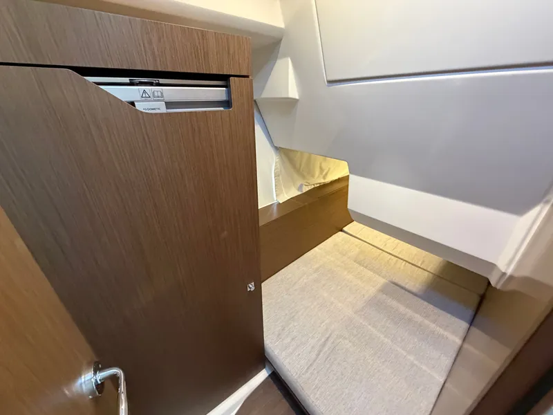 Slide: The Image of Jeanneau NC 1095 Fly 2023 - 15