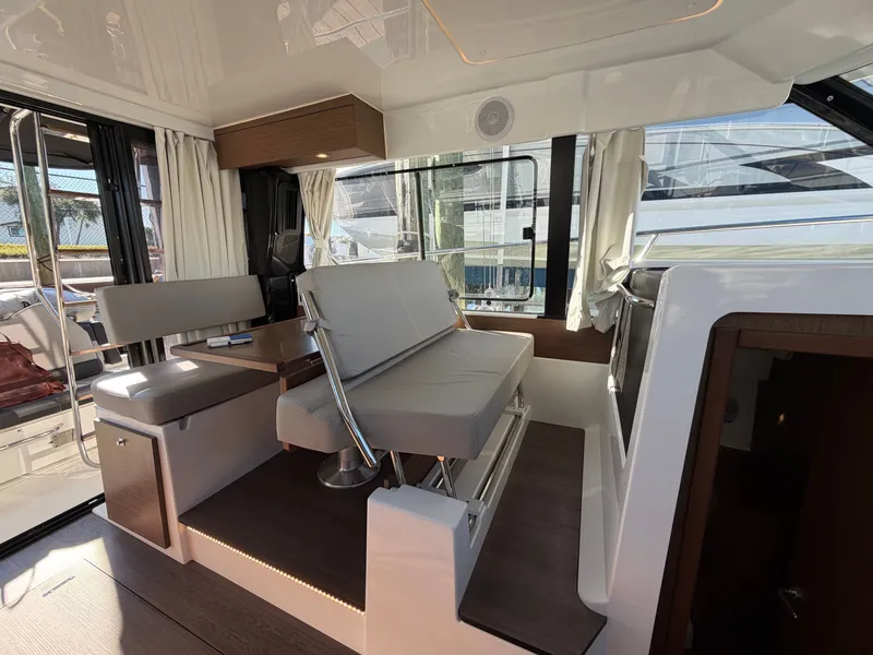 Slide: The Image of Jeanneau NC 1095 Fly 2023 - 7