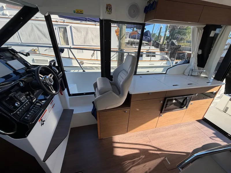 Slide: The Image of Jeanneau NC 1095 Fly 2023 - 9