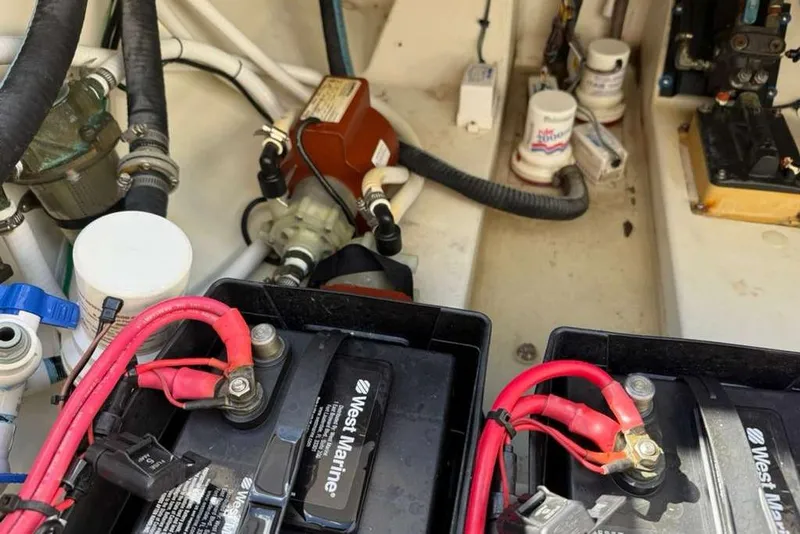 Slide: The Image of 2008 Hydra-Sports Vector 3500 VX boat interior with batteries and wiring components. - 15