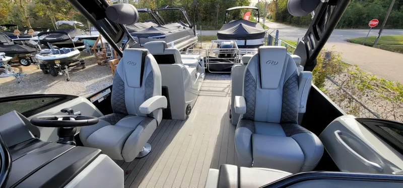 Slide: The Image of Manitou LX 27 SRW 2023 - 11