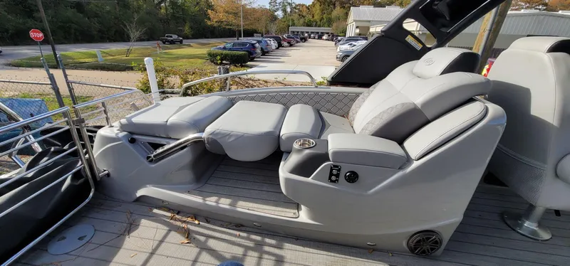 Slide: The Image of Manitou LX 27 SRW 2023 - 15