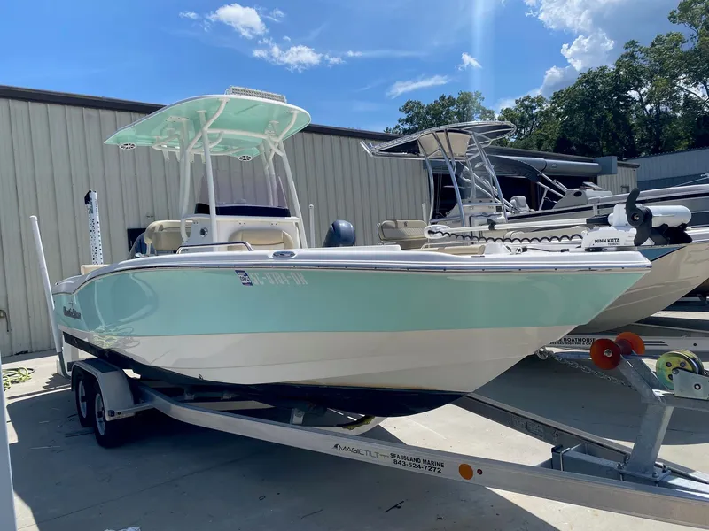 The Image of NauticStar 231 Hybrid 2021 - 1