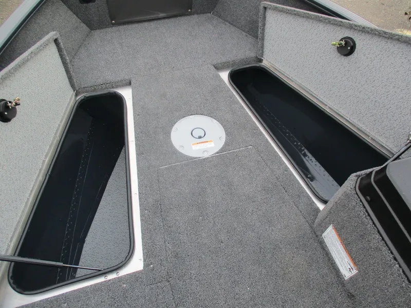 Slide: The Image of Lund ADVENTURE 1675 SS 2026 - 4