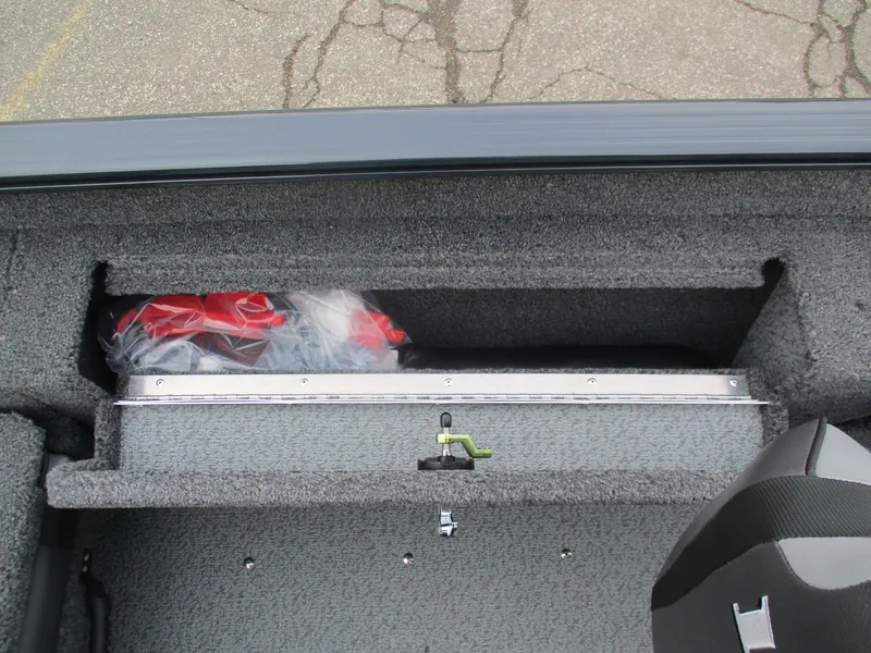 Slide: The Image of Lund ADVENTURE 1675 SS 2026 - 7