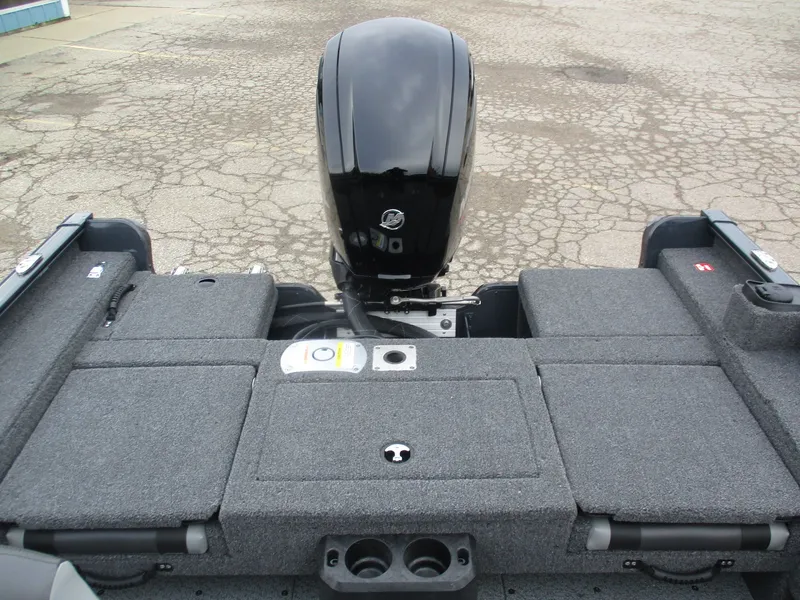 Slide: The Image of Lund ADVENTURE 1675 SS 2026 - 10